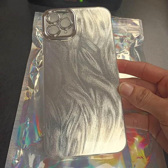 iPhone 11 Pro Max Silver Iridescent Glossy Plastic Back Case Cover - Picture 3 of 8